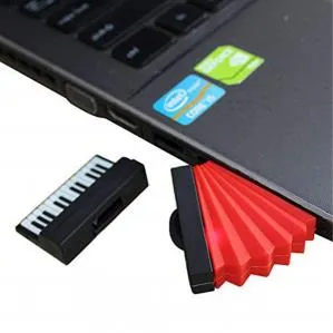 32GB USB key with keyboard